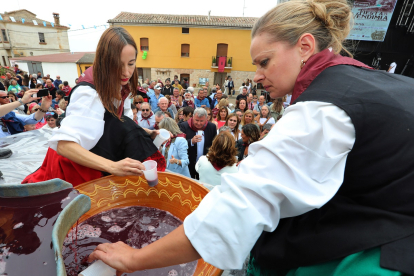 Celebración de la XXIV Fiesta de la Vendimia de la Denominación de Origen Arlanza en Quintana del Puente (Palencia). -ICAL