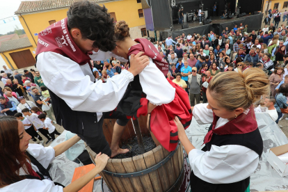 Celebración de la XXIV Fiesta de la Vendimia de la Denominación de Origen Arlanza en Quintana del Puente (Palencia). -ICAL
