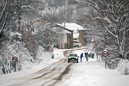 La nevadas cubres municipios de la montaña central leonesa.- ICAL