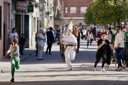 Celebración de los Zarramaches de Casavieja en Ávila. -ICAL.