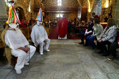 Celebración de los Zarramaches de Casavieja en Ávila. -ICAL.