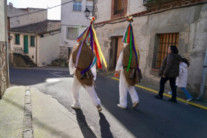 Celebración de los Zarramaches de Casavieja en Ávila. -ICAL.