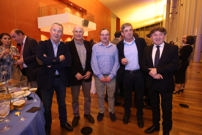 Vélez, Gómez, Lafuente, Ferreira, Gonzalo, Santa Eufemia en los Premios La Posada 2023 de El Mundo de Castilla y León. -PHOTOGENIC
