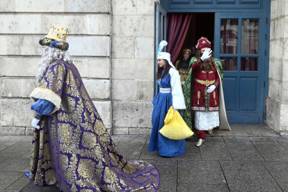 Visita de los Reyes Magos a Burgos - ICAL