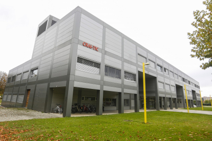 Edificio que alberga el Centro de Supercomputación de Castilla y León ubicado en el campus universitario de Vegazana de León.- ICAL