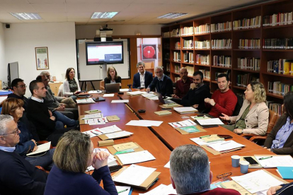 Investigadores durante una de las sesiones de trabajo del proyecto europeo InnoMeatEdu en las instalaciones de la Universidad de León. - EL MUNDO