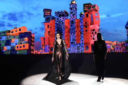 Defile de la diseñadora Salmantina, Fely Campo en la Mercedes Fashion Week.- ICAL