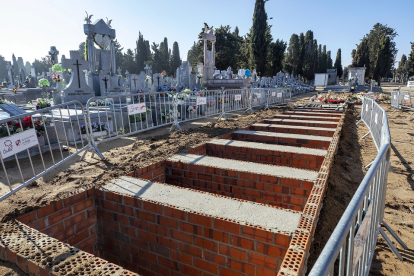 Obras de ampliación del cementerio de Ávila, realizadas en abril. RICARDO MUÑOZ