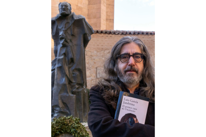 El escritor Luis García Jambrina presenta la novela `El primer
caso de Unamuno´ - ICAL