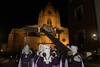Imagen de archivo de la procesión de Luz y Tinieblas.- ICAL