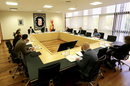 Junta de portavoces de Las Cortes .- ICAL