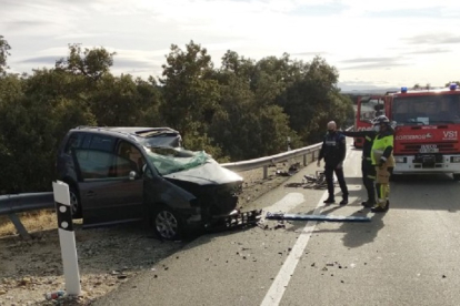 Un fallecido y tres heridos en la colisión entre dos turismos en la N-403 en Ávila. - ICAL