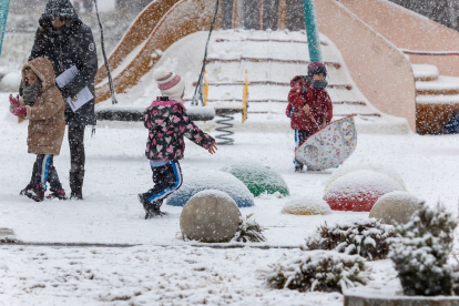 Nieve en la capital soriana. -ICAL