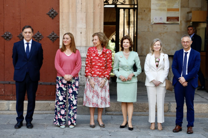 La reina Sofía, acompañada por la reina Silvia de Suecia, inaugura la cumbre mundial sobre enfermedades neurodegenerativas ''Global Summit Neuro 2020/2022''.- ICAL