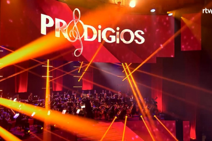 Grabación del programa Prodigios en el Miguel Delibes con la Orquesta Sinfónica de Castilla y León.- E.M.