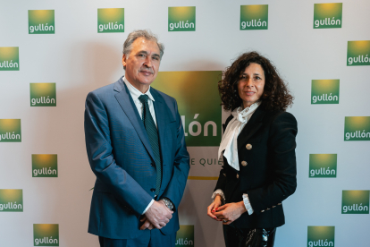 Juan Miguel Martínez Gabaldón, consejero delegado y director general, y Lourdes Gullón, presidenta de Galletas Gullón - E.M.