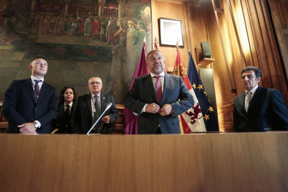 La Diputación de León celebra el pleno de constitución de la nueva corporación provincial. ICAL