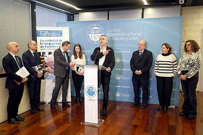 Presentación del informe en el Consejo Económico y Social de Castilla y León, ayer.- ICAL