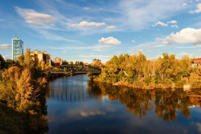 Vista del río Pisuerga, arteria natural del desarrollo urbano de la ciudad
