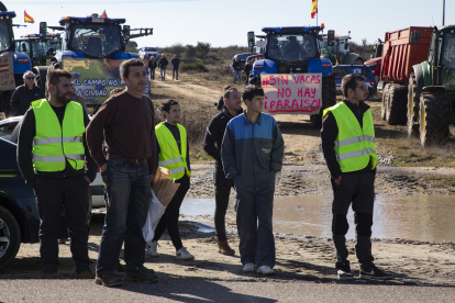 Tractorada este viernes en la N-122 de Zamora. -ICAL