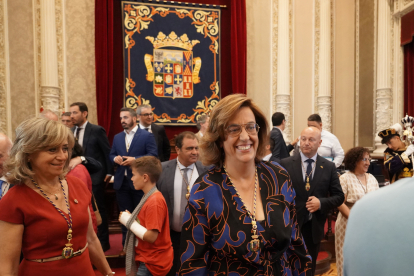 Ángeles Armisén, reelegida como presidenta de la Diputación de Palencia.- ICAL