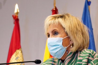 La consejera de Sanidad, Verónica Casado, durante la rueda de prensa posterior al Consejo de Gobierno de hoy. - ICAL