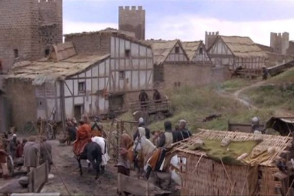 Fotograma de la película 'Robin y Marian', un título de Richard Lester, rodado en el castillo de Villalonso, una fortificación zamorana ubicada en un pueblo cercano a Toro. -E.M.