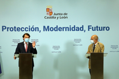 El presidente de la Junta de Castilla y León, Alfonso Fernández Mañueco, y el vicepresidente Francisco Igea. - ICAL