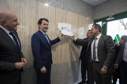 Fernández Mañueco inaugura la nueva sede de Asaja en Salamanca. | ICAL