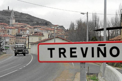 Entrada al municipio de Treviño, ubicado en la provincia de Álava pero administrativamente perteneciente a Burgos.  RAÚL G. OCHOA