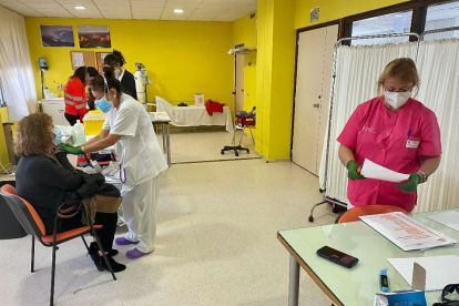 Vacunación contra el Covid en el Centro Residencial Infantas Elena y Cristina de Ávila.- ICAL