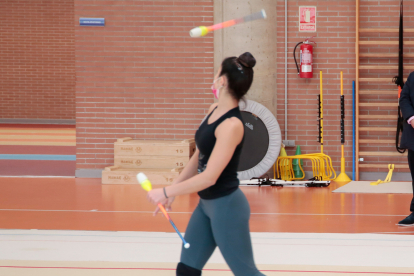 Una imagen de archivo de una mujer practicando deporte en Castilla y León. ICAL