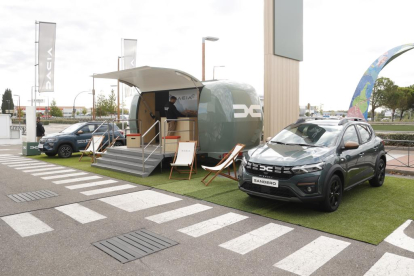 Presentación de la nueva imagen de Dacia en las instalaciones de Dacia Arroyo. -PHOTOGENIC