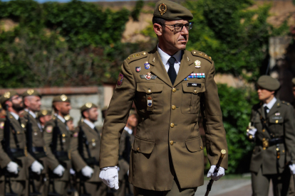 El teniente coronel Luis Fernando Núñez Añue en el homenaje a los caídos en la Guerra de la Independencia, en la que participa el Mando de Ingenieros.- ICAL