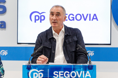 El delegado Territorial, José Mazarías, es presentado como candidato a la Alcaldía de Segovia.- ICAL