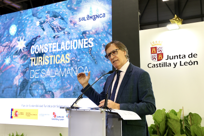 El alcalde de Salamanca, Carlos García Carbayo, presenta la oferta turística de la ciudad. Juan Lázaro/ Ical