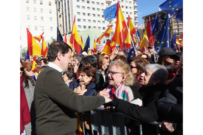El presidente de la Junta Alfonso Fernandez Mañueco, asiste a la manifestación del Partido Popular por la Igualdad de los españoles. ICAL / VÍDEO: @alferma1