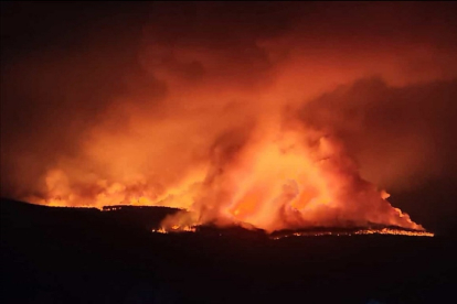 Incendio en la Sierra de la Culebra en Zamora- IVÁN GONZÁLEZ