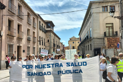 Manifestación en defensa de la sanidad pública en Segovia.- ICAL