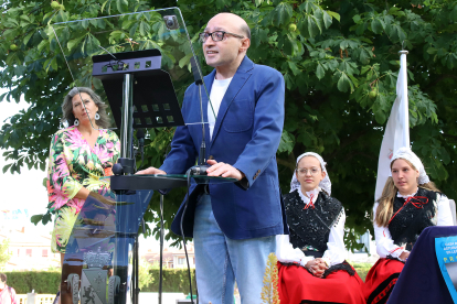 EL actor Jesús Vidal, pregonero de las fiestas de la casa de Asturias en León.-ICAL