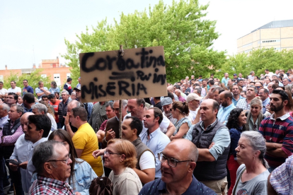 Protesta ganadera ante la Junta de Castilla y León en Salamanca. / ICAL
