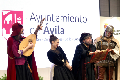Actuación durante la Presentación de la oferta turística de Ávila. -ICAL.