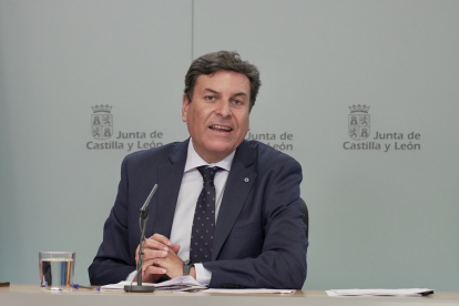 Fernández Carriedo en la rueda de prensa tras el Consejo de Gobierno. - ICAL