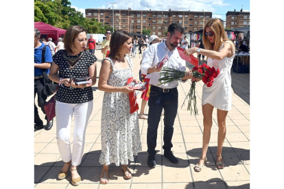 El secretario general del PSOECyL, Luis Tudanca, visita Miranda de Ebro. -ICAL