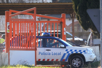PolicÍa Local de Ciudad Rodrigo en el lugar del suceso. ICAL