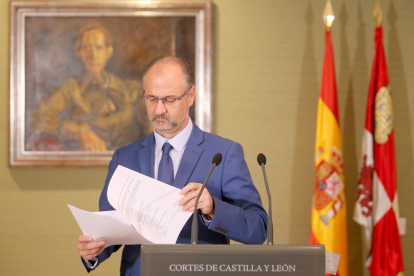 El presidente de las Cortes de Castilla y León, Luis Fuentes. - E.M.