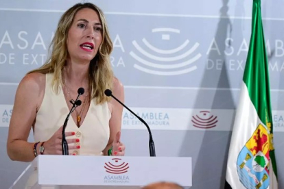 María Guardiola, en la Asamblea de Extremadura -PP EXTREMADURA