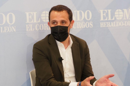 El presidente de la Diputación de Valladolid, Conrado Íscar, en el Club de Prensa El Mundo Castilla y León. - PABLO REQUEJO / PHOTOGENIC