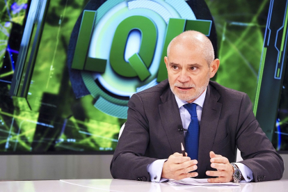 Víctor Caramanzana en el programa ‘La Quinta Esquina’, emitido ayer en La 8 de Valladolid. - MIGUEL ÁNGEL SANTOS