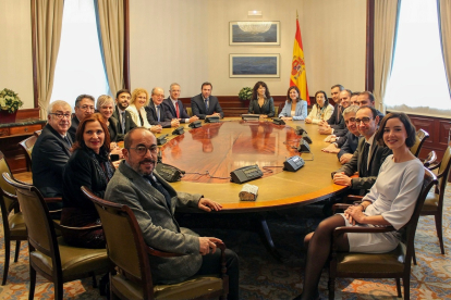Reunión de los ministros de Castilla y León con los diputados y senadores del PSOE autonómico.- ICAL